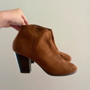 Old Navy Tan Ankle Booties